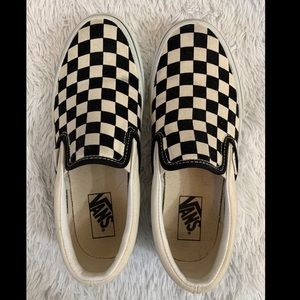 Slip on Checkered Vans